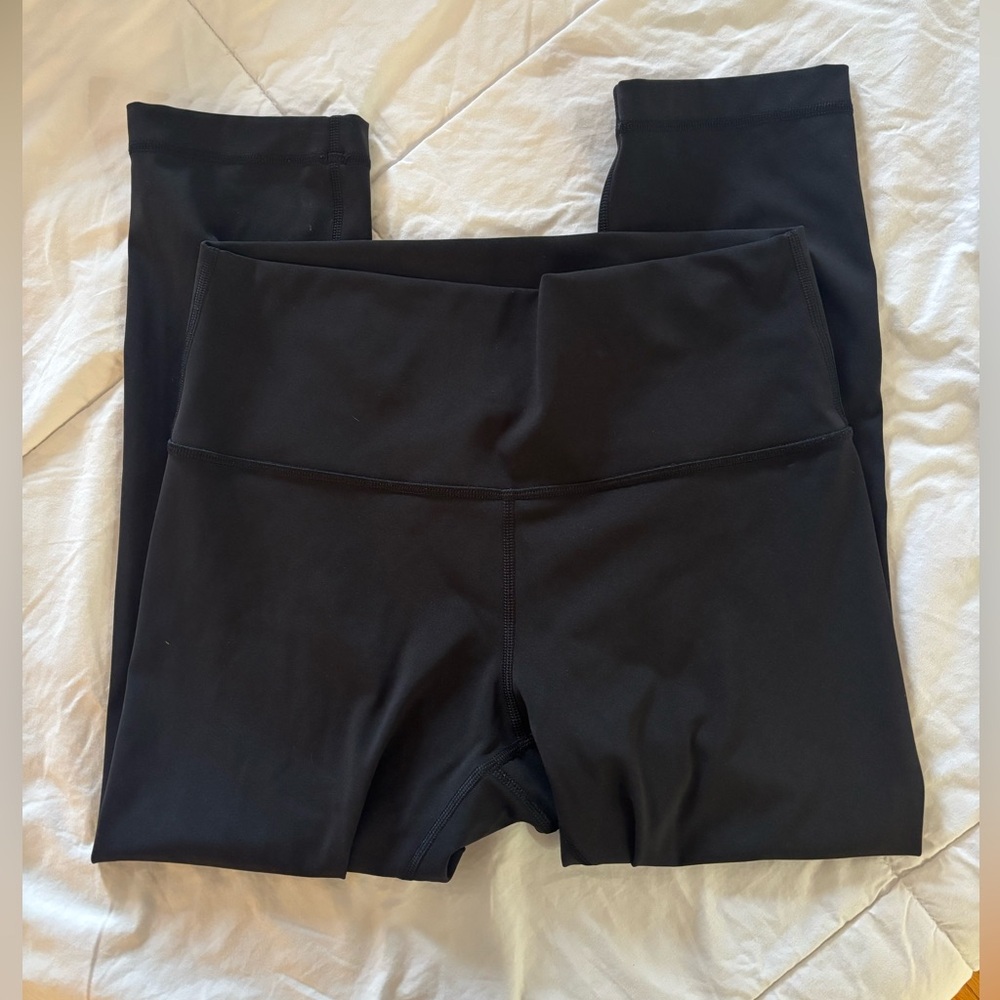 Lululemon Wunder Under Cropped Leggings